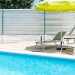 Newly Renovated W Pool & Bikeparking