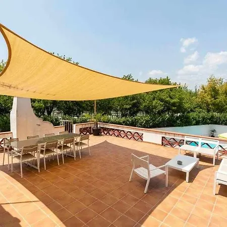 Newly Renovated W Pool & Bikeparking * Girona