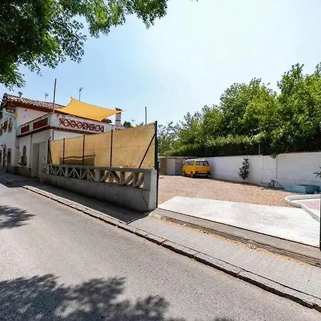 Newly Renovated W Pool & Bikeparking Guest house *
