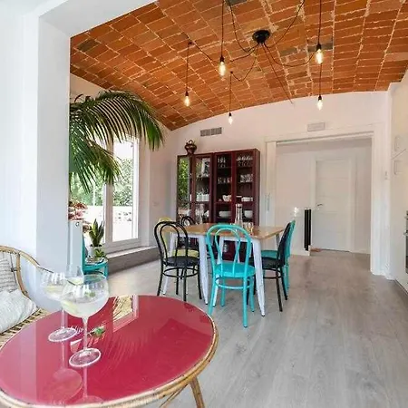 Πανσιόν Newly Renovated W Pool & Bikeparking Χιρόνα