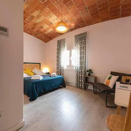 Newly Renovated W Pool & Bikeparking 4*