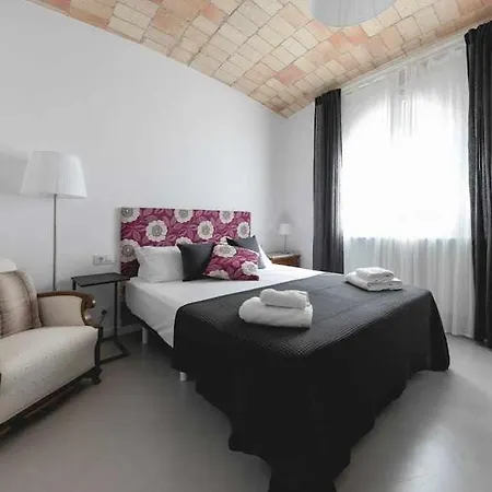 Guest house Newly Renovated W Pool & Bikeparking