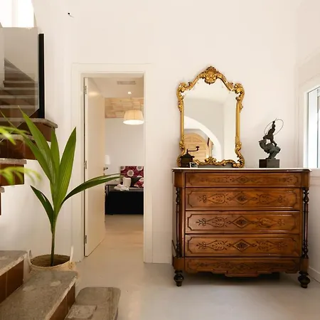 Newly Renovated W Pool & Bikeparking * Girona
