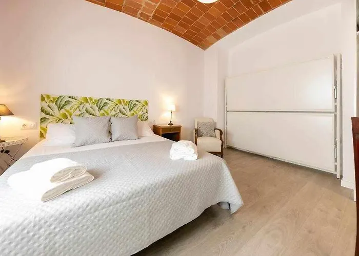 Gasthuis Newly Renovated W Pool & Bikeparking 4*