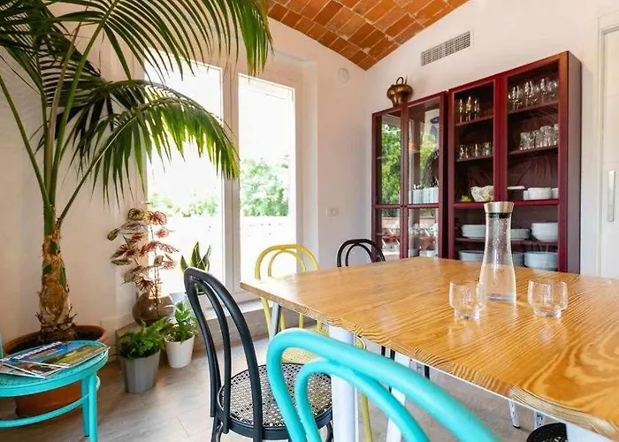 Newly Renovated W Pool & Bikeparking Konukevi Girona