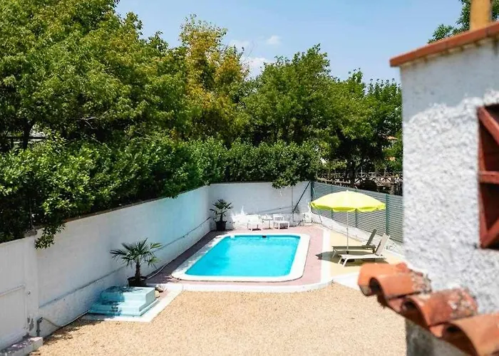 Newly Renovated W Pool & Bikeparking Konukevi Girona