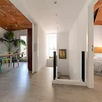 Newly Renovated W Pool & Bikeparking 4* ジローナ