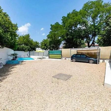 Newly Renovated W Pool & Bikeparking Girona