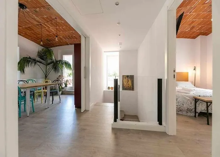 Newly Renovated W Pool & Bikeparking 4* Χιρόνα