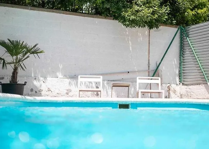 Newly Renovated W Pool & Bikeparking Πανσιόν