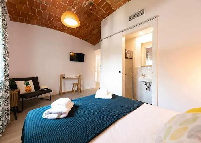 Newly Renovated W Pool & Bikeparking Πανσιόν 4*