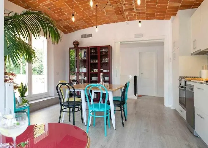 Πανσιόν Newly Renovated W Pool & Bikeparking Χιρόνα